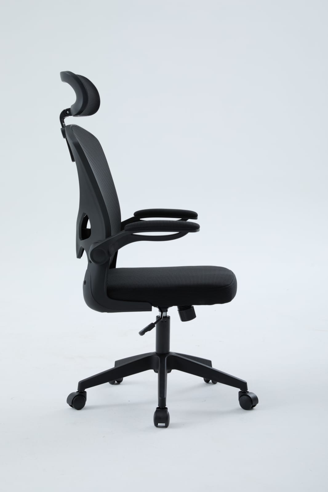 Igris Stealth Ergonomic High-Back Mesh Chair