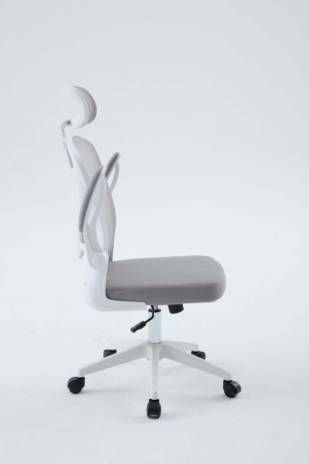 Igris Frost Ergonomic High-Back Mesh Chair